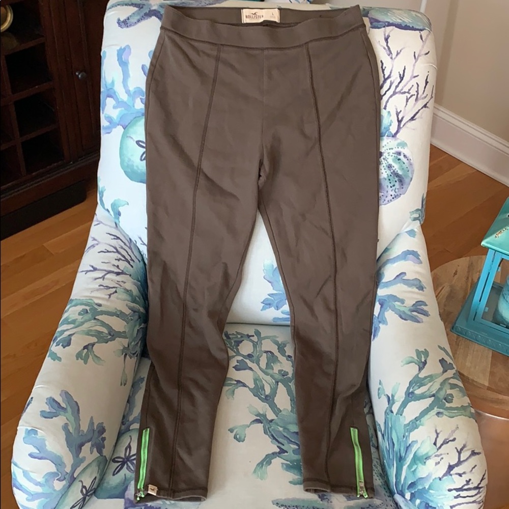 Hollister Army Green Athletic Leggings